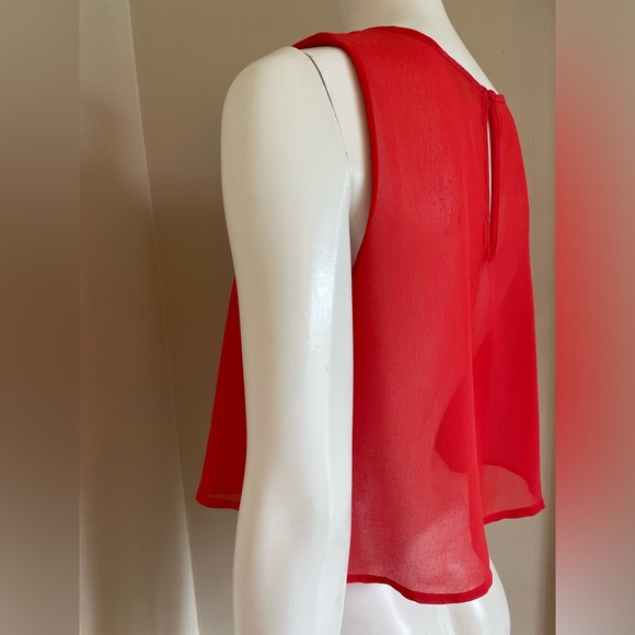 GB Embroidered Red Colorful Cropped Sleeveless Blouse Size Large - Picture 4 of 9